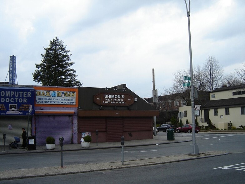 More Photos Of 71-24-71-46 Main St, Flushing Storefront For Sale