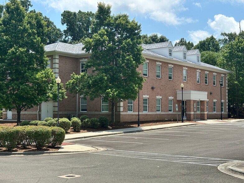 More Photos Of 4102 Ben Franklin Blvd, Durham Medical For Sale