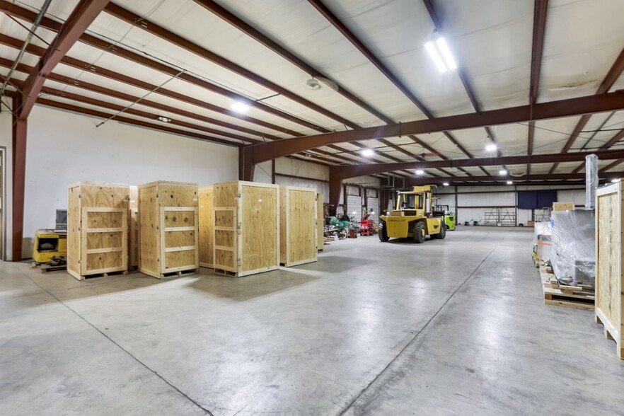 More Photos Of 2591 Harrison Rd, Columbus Warehouse For Sale