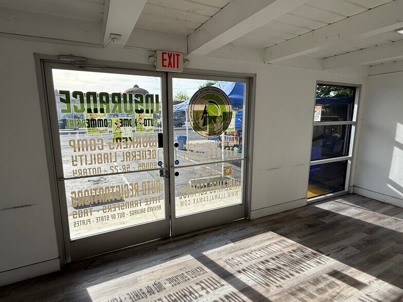 More Photos Of 2201 El Camino Ave, Sacramento Storefront Retail Office For Lease