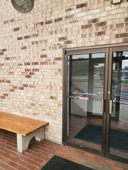 More Photos Of 7260 University Ave NE, Fridley Office For Lease