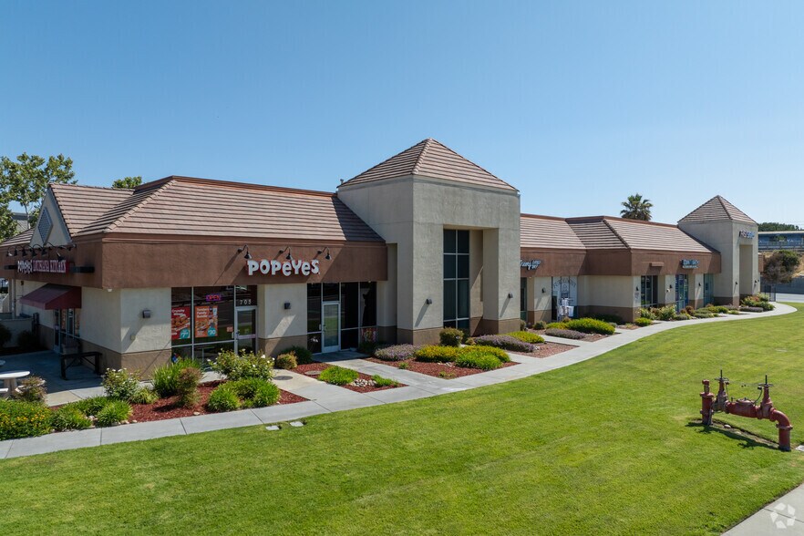 More Photos Of 705 W Capitol Expy, San Jose Freestanding For Lease