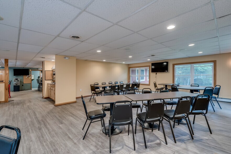 More Photos Of 5679 Partridgeville Rd, Brantingham Lodge Meeting Hall For Sale