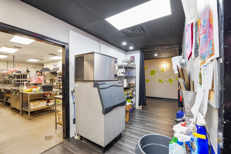 More Photos Of 1240 Fort Bragg Rd, Fayetteville Restaurant For Sale