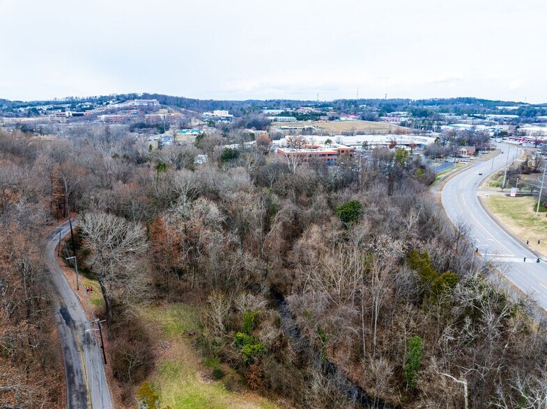 More Photos Of 1122 Old Weisgarber Rd, Knoxville Land For Sale