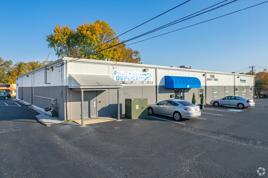 More Photos Of 700 Abbott Dr, Broomall Light Manufacturing For Lease