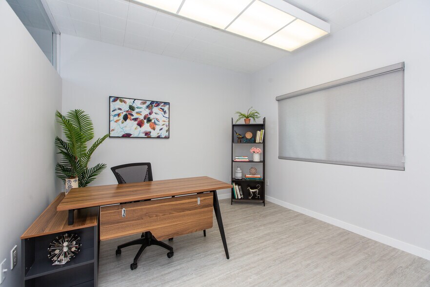 More Photos Of 1303 W Valencia Dr, Fullerton Coworking Space