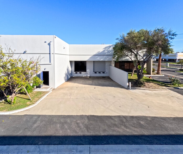 More Photos Of 1927 W 139th St, Gardena Manufacturing For Sale