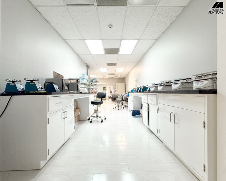 More Photos Of 4131 SW 47th Ave, Davie Flex For Lease