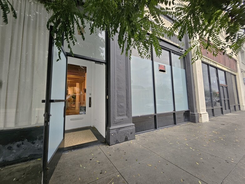 More Photos Of 3408 W Washington Blvd, Los Angeles Storefront Retail Office For Lease