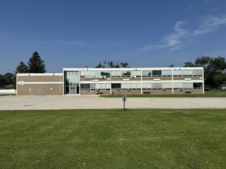 More Photos Of 848 N Mill Rd, Addison Specialty For Sale