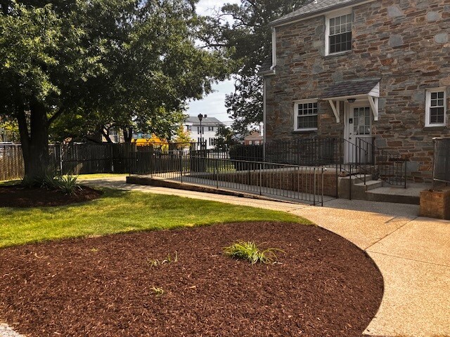 More Photos Of 400 Crain Hwy N, Glen Burnie Office For Sale