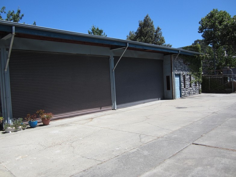 More Photos Of 383 Preda St, San Leandro Warehouse For Lease