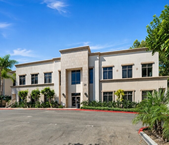 More Photos Of 20 Truman, Irvine Office For Lease