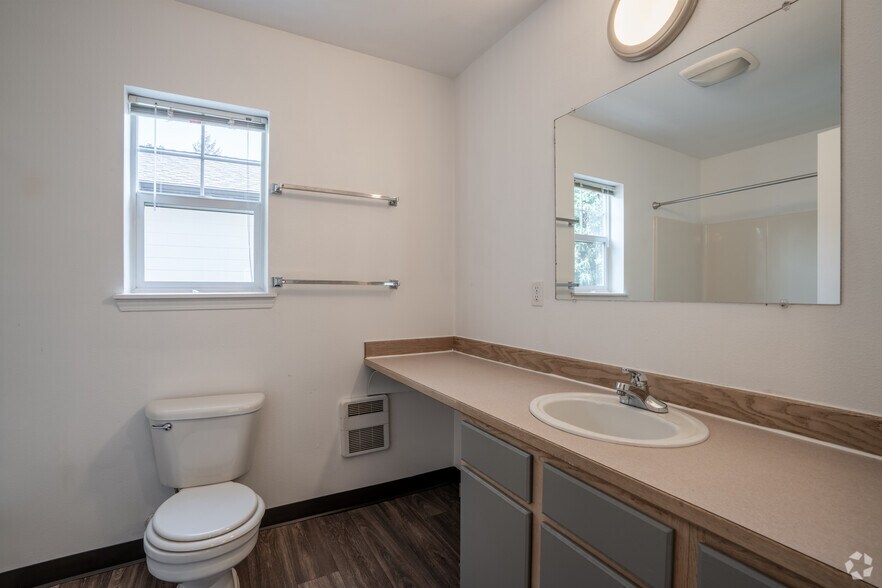 More Photos Of 1301-1371 E Santiam St, Stayton Apartments For Sale