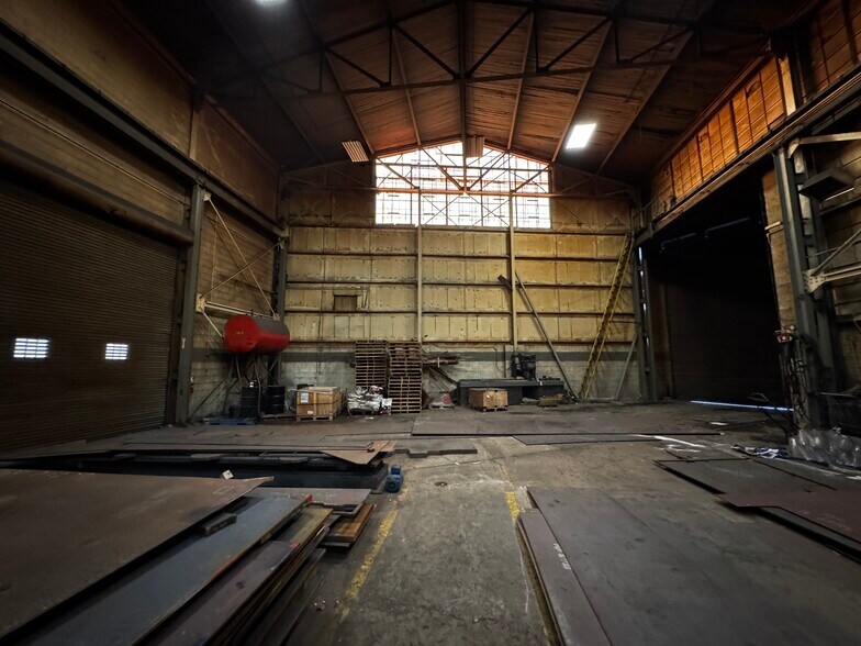 More Photos Of 7401-7447 Intervale St, Detroit Manufacturing For Lease