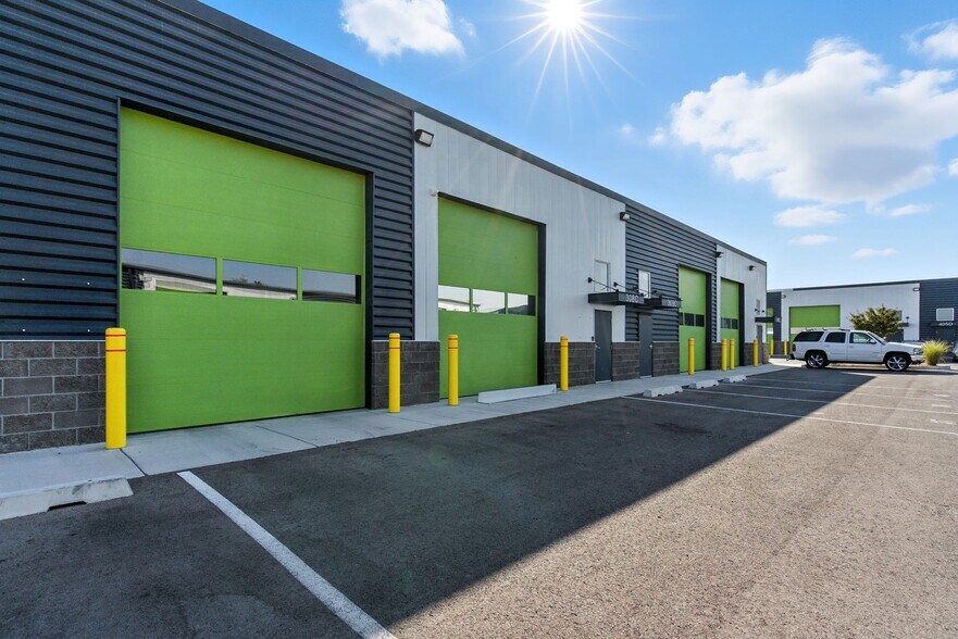 More Photos Of 5170-5176 W Liberator Dr, Kearns Warehouse For Lease