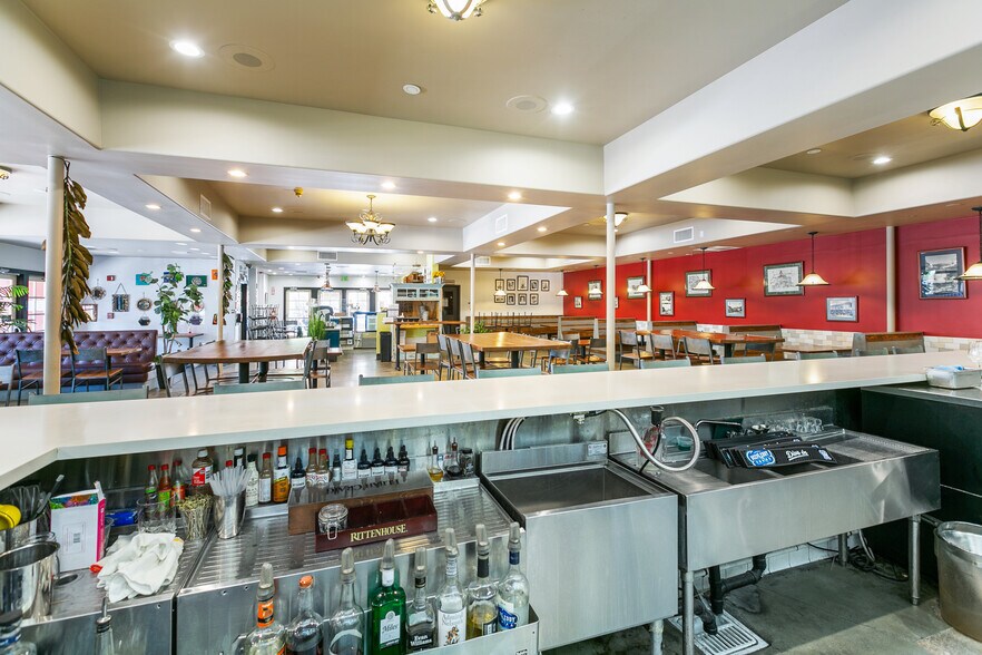 More Photos Of 534 S Myrtle Ave, Monrovia Restaurant For Lease