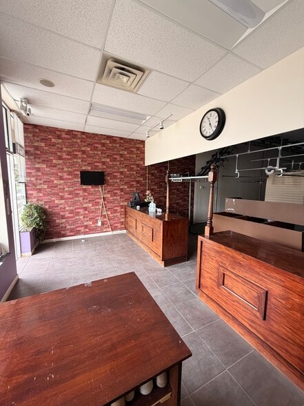 More Photos Of 179a South St, Freehold Unknown For Lease