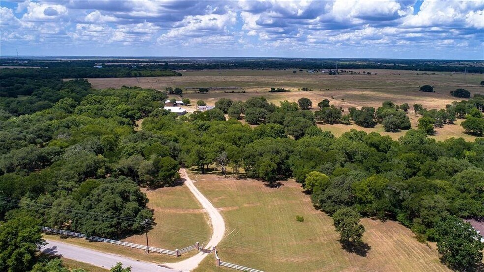 More Photos Of 1087 Seawillow Rd, Lockhart Land For Sale