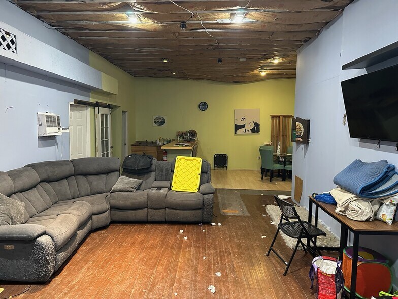 More Photos Of 62-66 McWhorter St, Newark Warehouse For Lease