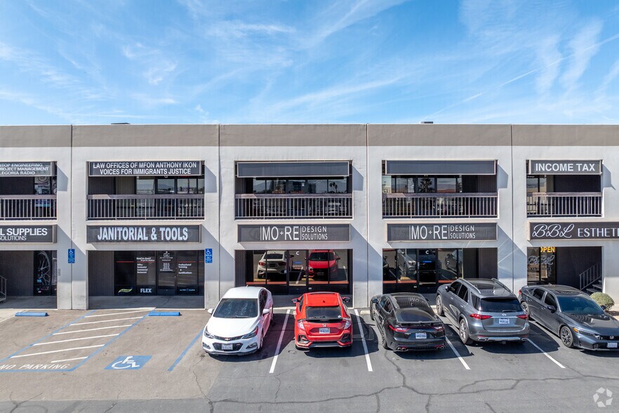 More Photos Of 14176 Amargosa Rd, Victorville Light Manufacturing For Lease