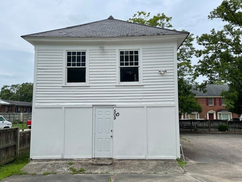 More Photos Of 509 Nash St W, Wilson Loft Creative Space For Sale