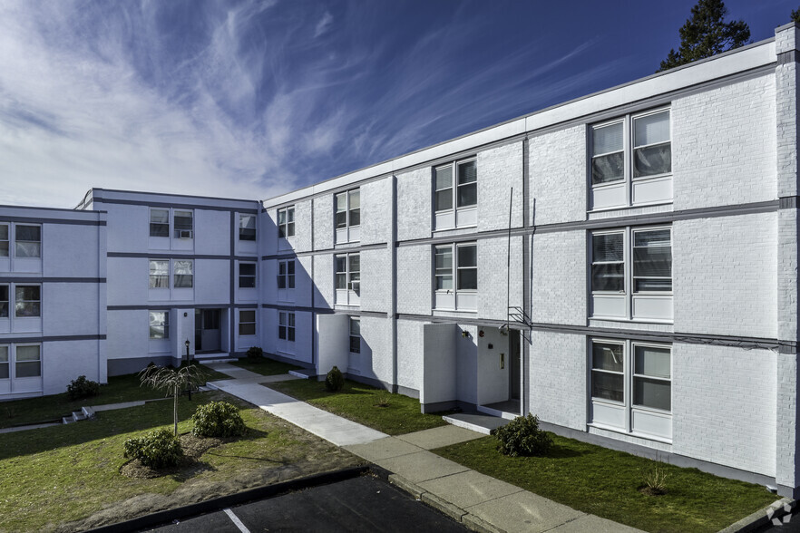 Primary Photo Of 100 Park Pl, Pawtucket Apartments For Sale