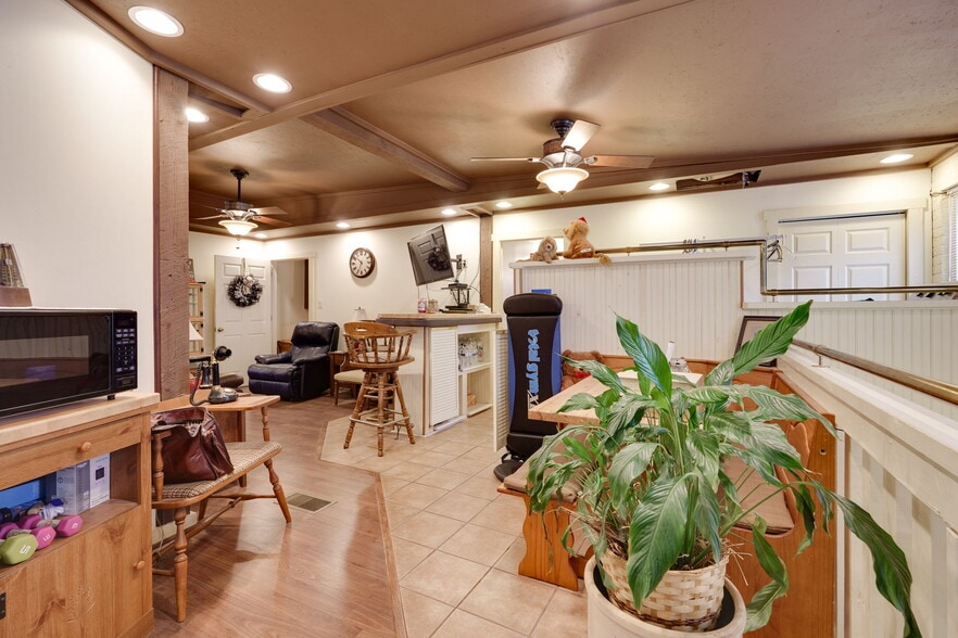 More Photos Of 46 Jefferson St, Brookville Storefront Retail Residential For Sale