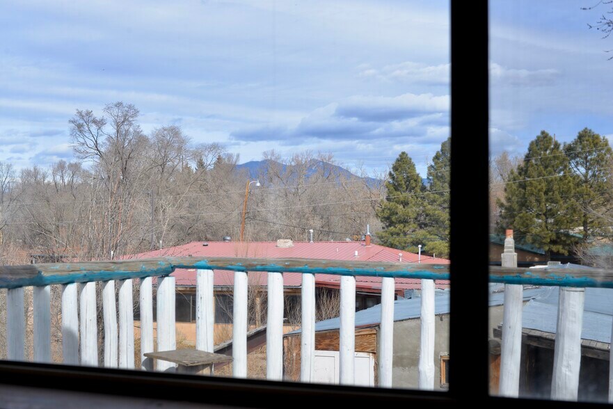 More Photos Of 62-64 St Francis Plaza, Ranchos De Taos Apartments For Sale