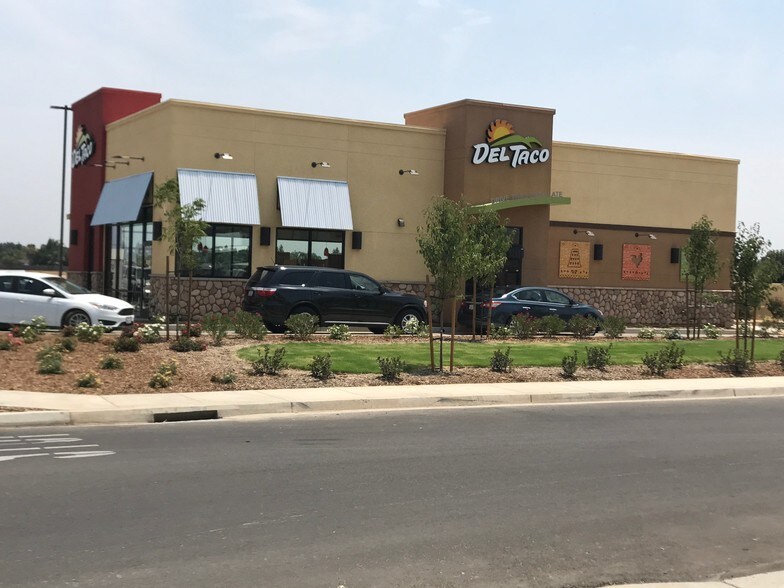 More Photos Of 2918 N Dinuba Blvd, Visalia Fast Food For Lease