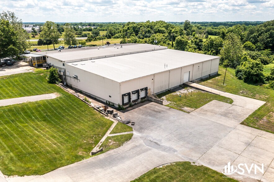 More Photos Of 140 Industry Rd, Georgetown Manufacturing For Lease