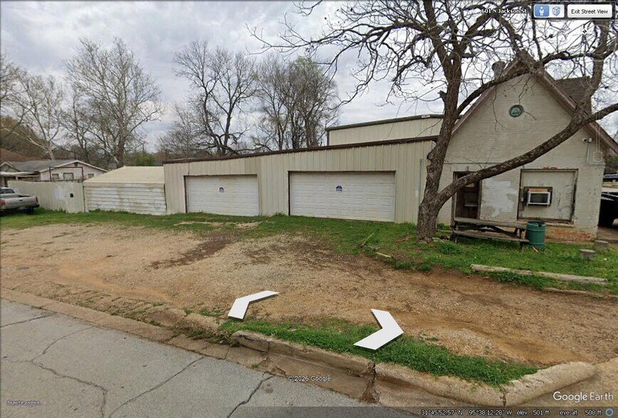 More Photos Of 613 Lacy St, Palestine Auto Repair For Sale