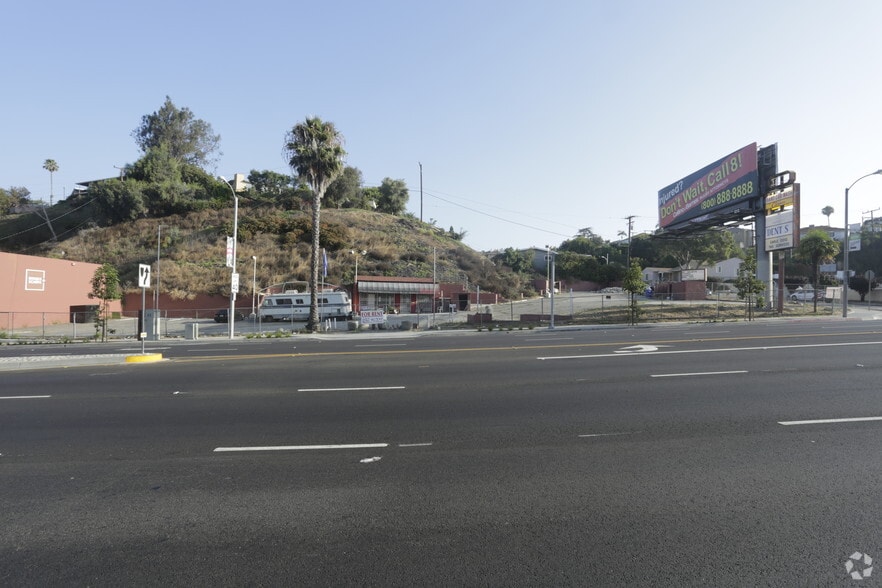 More Photos Of 4601 W Slauson Ave, Los Angeles Land For Lease