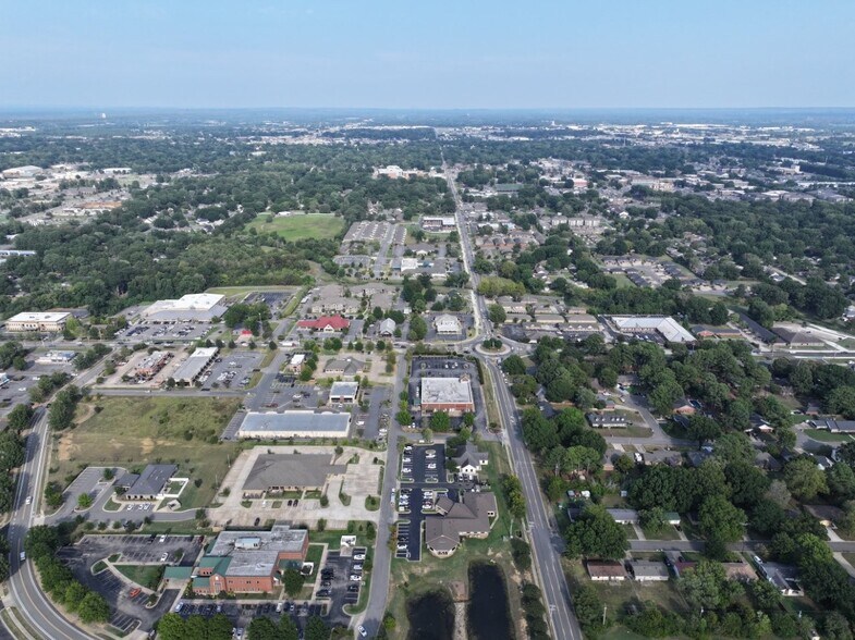 More Photos Of 3025 Fountain Dr, Conway Medical For Lease