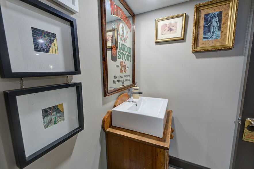 More Photos Of 60-62 Colborne St W, Brantford Storefront Retail Residential For Sale