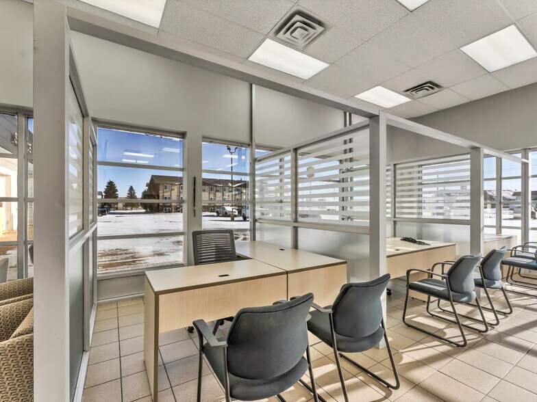 More Photos Of 1276 Trans Canada Way SE, Medicine Hat Showroom For Sale