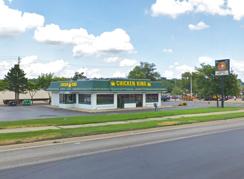 More Photos Of 3560 Elizabeth Lake Rd, Waterford Restaurant For Sale