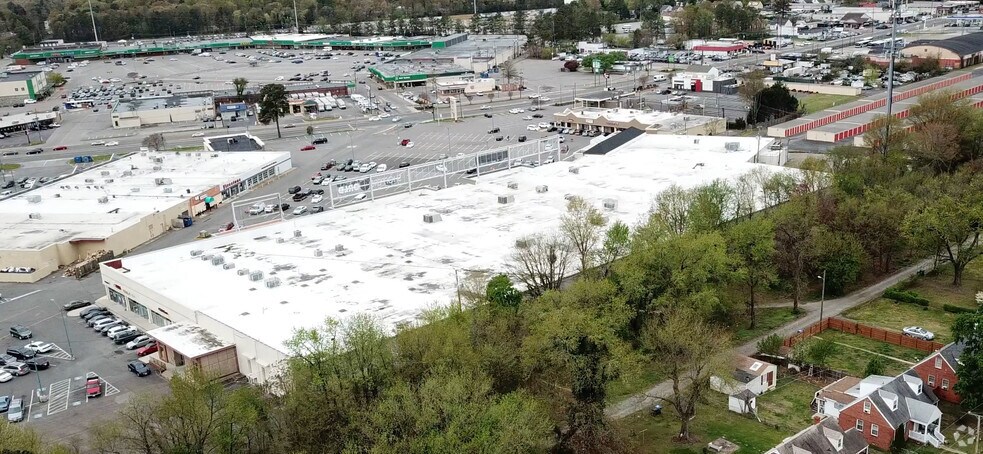 More Photos Of 441-449 E Belt Rd, Richmond Unknown For Lease