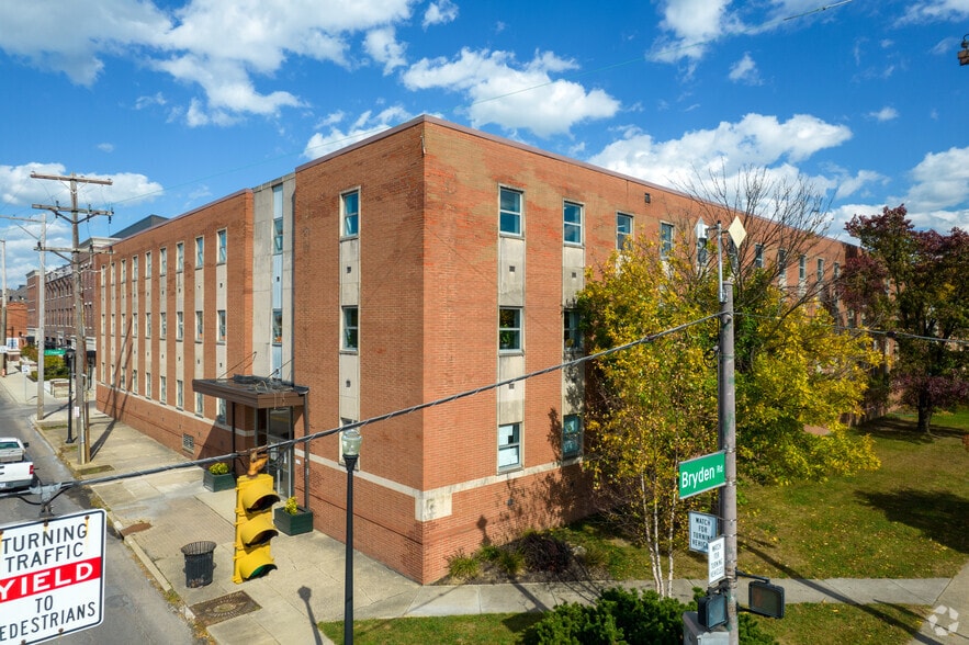 More Photos Of 700 Bryden Rd, Columbus Loft Creative Space For Lease