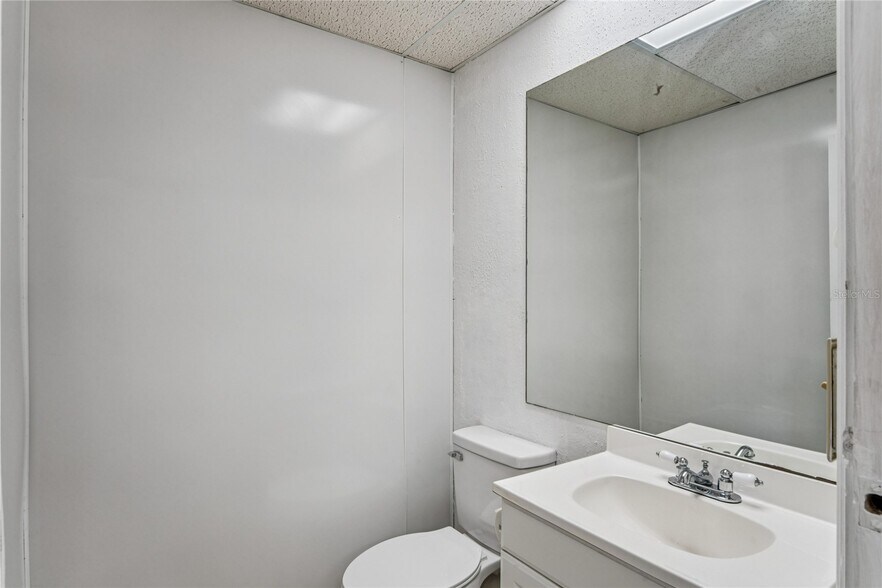 More Photos Of 5273 Treiman Blvd, Dade City Freestanding For Sale