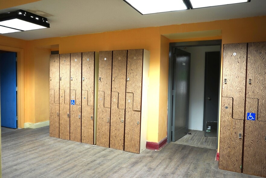 More Photos Of 2810-2812 N Broad St, Philadelphia Office Residential For Sale