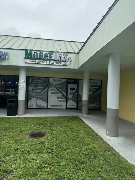 Primary Photo Of 4806-4850 N University Dr, Lauderhill Unknown For Lease