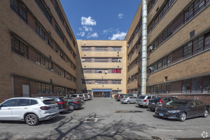 More Photos Of 480 Barnum Ave, Bridgeport Warehouse For Lease