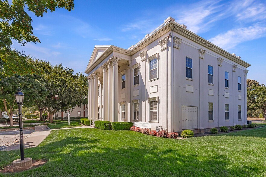 More Photos Of 110 Independence Cir, Chico Medical For Sale