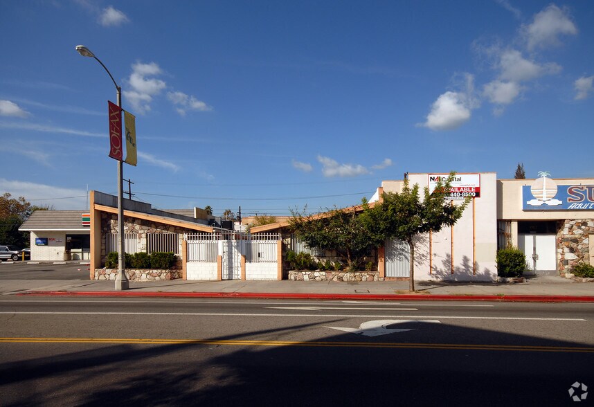 More Photos Of 1067-1071 S Fairfax Ave, Los Angeles Specialty For Lease