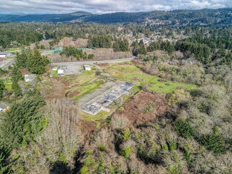 More Photos Of 645 Elk Valley Rd, Crescent City Warehouse For Sale