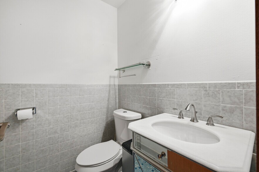 More Photos Of 2821 Remington St, Fort Collins Office For Sale