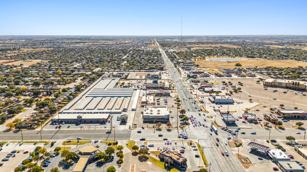 More Photos Of 2417 82nd St, Lubbock Drugstore For Sale