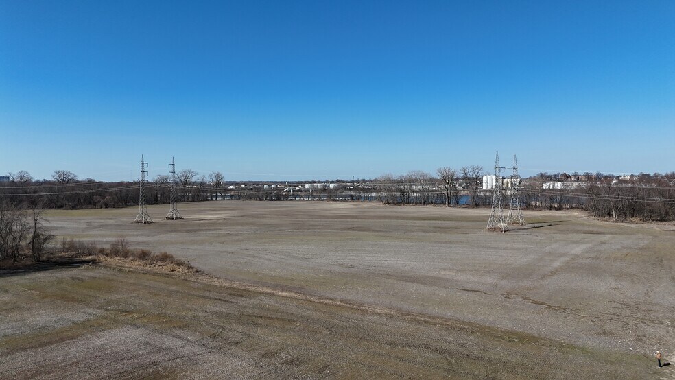 More Photos Of 00 State St, East Carondelet Land For Sale